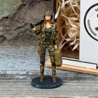 Купити Колекційна металева міні фігурка Медикиня ЗСУ Магазин SkyHobby Київ Україна. 3D міні фігурки для настільних ігор